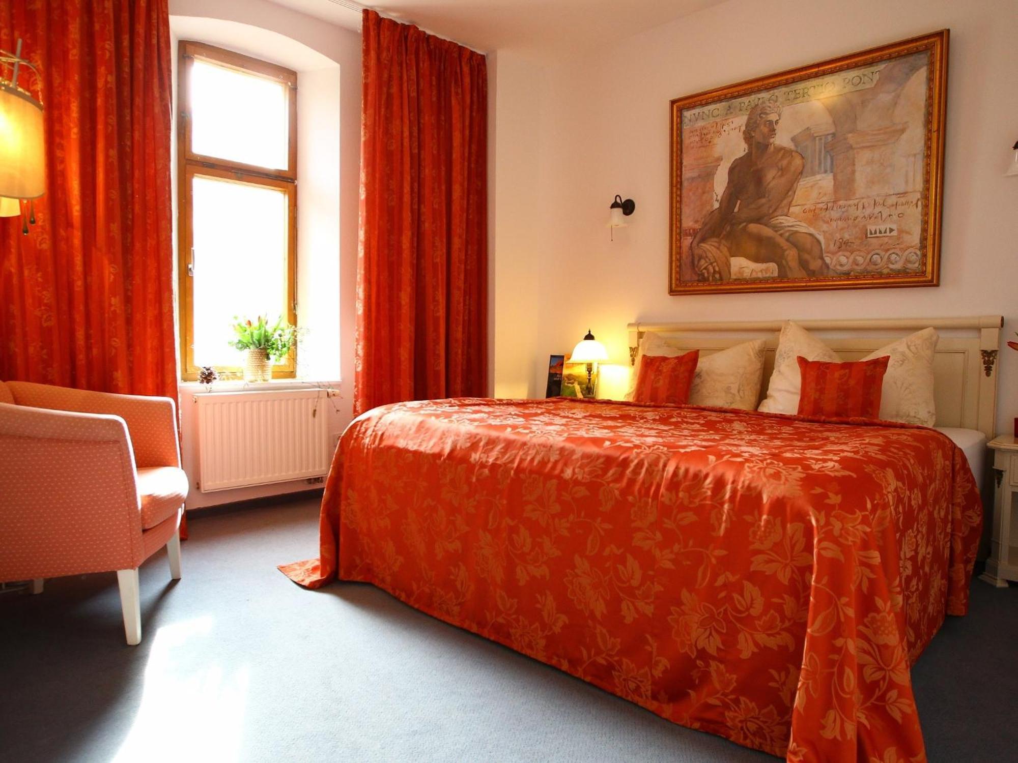 Hotel&Restaurant Schloss Weißenburg Uhlstädt Zimmer foto