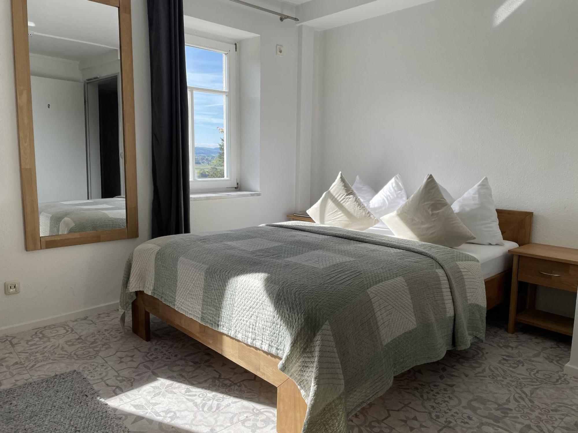 Hotel&Restaurant Schloss Weißenburg Uhlstädt Zimmer foto